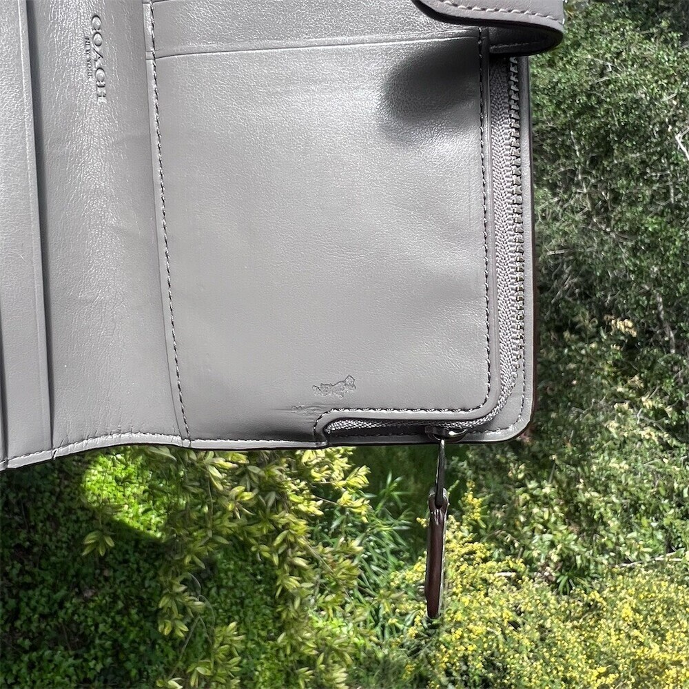 COACH Gray Leather Slim Wallet Credit Card Holder w Silver Hardware AUTHENTIC - Picture 8 of 9